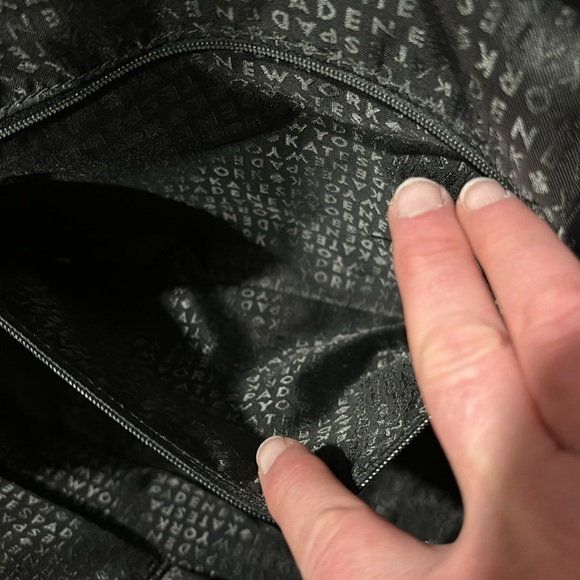 Large Kate Spade New York Black Varick Street Abbie Shoulder Bag Expandable Side - Picture 13 of 16